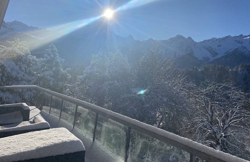 Arveyes Ski Chalet | Contemporary luxury chalet - 6/7 bedrooms. Free WiFI