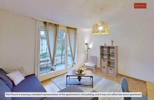 Seebach Apartment | Convenient 3BR Stay with Easy Transport
