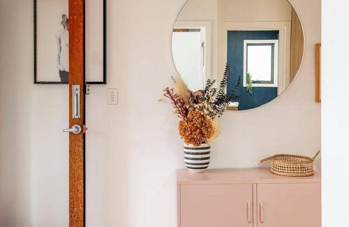 South Launceston House | Convenient luxury home, minutes to CBD + hospital