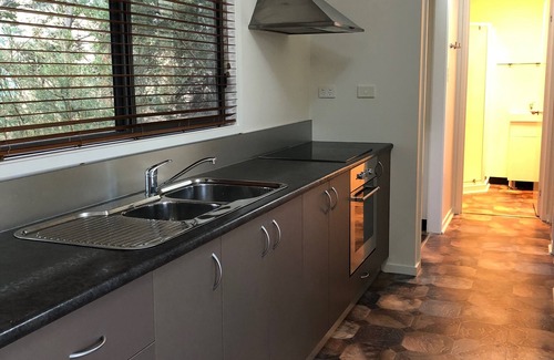 Saltwater River Cottage | Convict Beach House