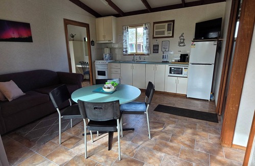 Wright Cabin | Coodlie Park Eco Retreat