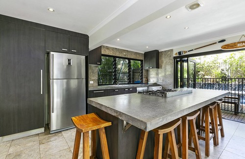 Yaroomba House | Coolum Beach House 50 metres to the beach - Pet Friendly