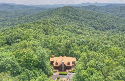 Raccoon Ridge House | Copper Top - Cuddleup