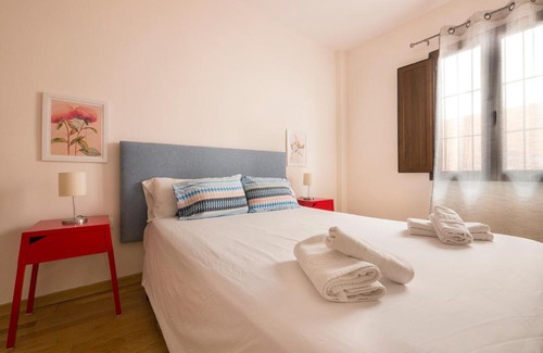 Sacromonte Apartment | Coqueto apartamento duplex con terraza privada y parking