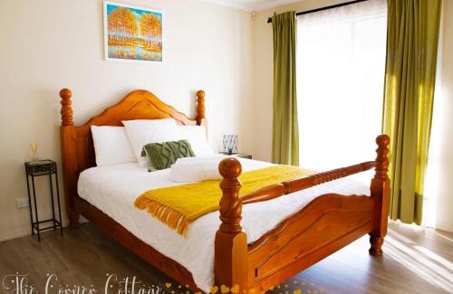 Dandenong North House | Corner Cottage