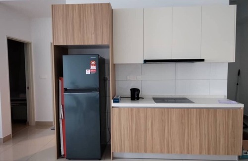 Kuala Lumpur Condo | Corner unit 3R3B2cp condo, 550 sf terrace/balcony and AC in Kuala Lumpur