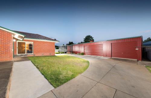 Corowa Hotel | Corowa Bindaree Holiday Park