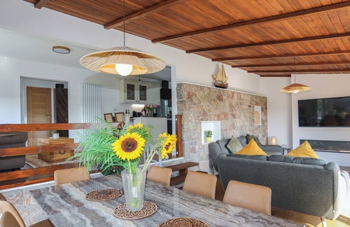 Trearddur Bay Cottage | Corrie Knowe