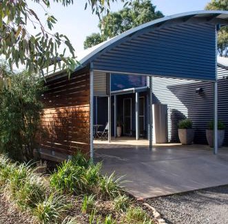 Dunkeld House | Corrugated Cottage