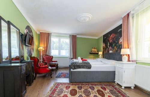 Pressbaum Hotel | Corso, Zimmer & Cafe, Hotel Garni