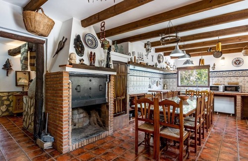 Baza Villa | Cortijo Bustamante Baza by Ruralidays