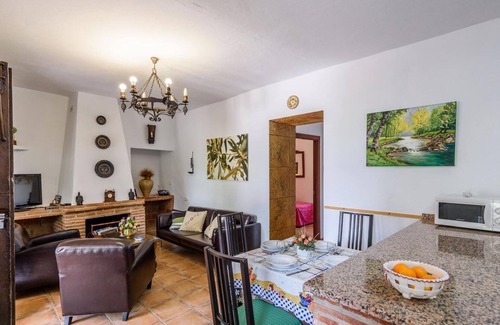 Alozaina Villa | Cortijo los Valles Alozaina by Ruralidays