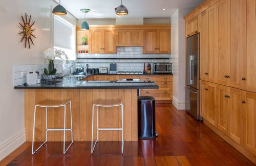 Freemans Bay Apartment | Cosy 3 Bedroom Villa in Freeman's Bay