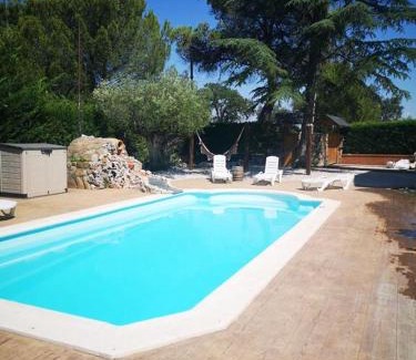 Villaviciosa de Odon Apartment | Cosy Apartment in Villaviciosa de Odón with Shared Pool