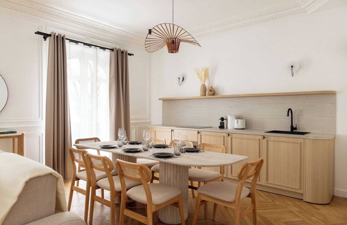 Quartier des Grandes-Carrieres Apartment | Cosy apartment - 3BR/6P - Montmartre/Sacré-Cœur