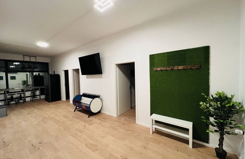 Erwitte Apartment | Cosy Apartment 6 Beds 3 Bedroom Parking Wifi