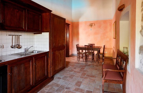 San Brizio Apartment | Cosy apartment for 4 guests with WIFI, pool, TV, balcony and pets allowed, close to Spoleto