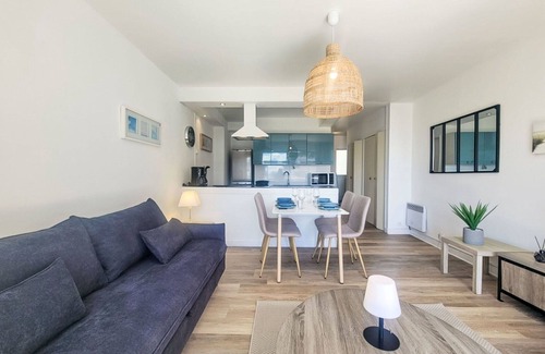 Morbihan Apartment | Cosy apartment for 4 people with WIFI, TV and balcony