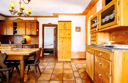 Coredo Apartment | Cosy apartment for 6 people with WIFI, TV, terrace and pets allowed