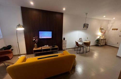 Carvoeira Apartment | Cosy Apartment Queluz By Gt House