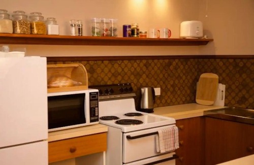 Evandale Apartment | Cosy apartment with country views. A short walk to the town centre.