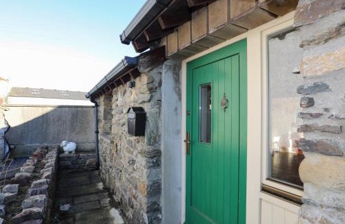 Llangaffo House | Cosy Barn