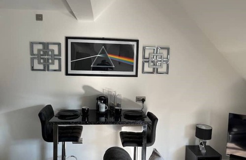 Stonnall Apartment | Cosy Brand new spacious 1 bed luxury apartment