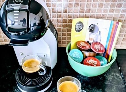 Wigan Apartment | Cosy Central 2-Bed Flat City View & Parking