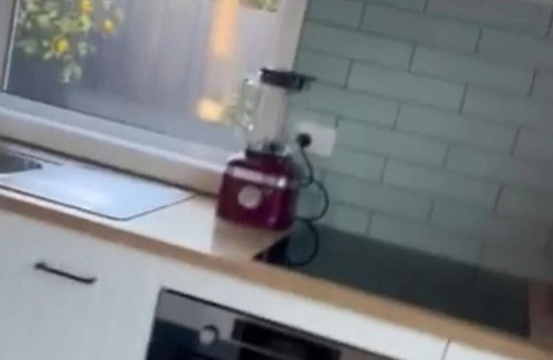 Stanley House | Cosy Coastal Cottage in Stanley Beautiful Outdoor Fire Pit. Pet Friendly.