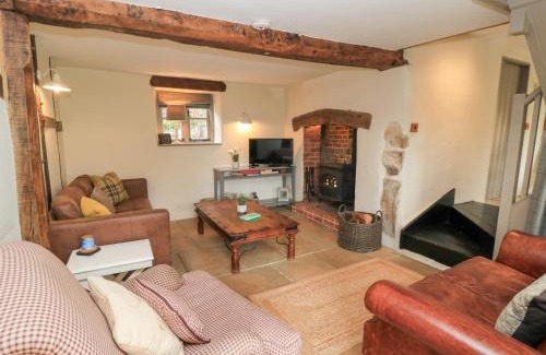 Salisbury House | Cosy Cot