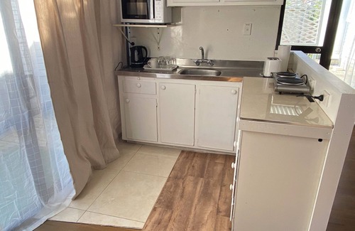 Glen Eden Cottage | Cosy Cottage in Auckland