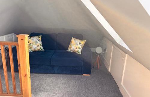 Kingston House | Cosy Countryside Cottage in an Area of Outstanding Natural Beauty