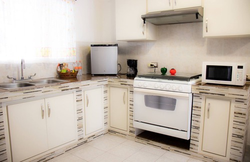 Monterrey House | Cosy house fully furnished at Las Cumbres area