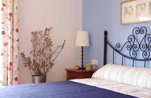 Estepa House | Cosy house in Estepa with mountain view