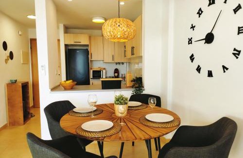 Torre-Pacheco Apartment | Cosy Top-Floor Sunny Apartment with Balcony, Stunning Golf Resort Views,Proximity to Swimming Pool and Kids Playground, Only 20min to the Beach