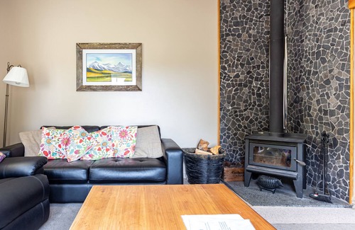 Sheffield Cottage | Cosy warm cottage perfect for chillaxing