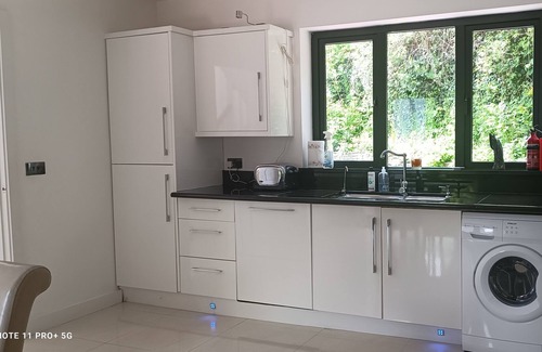 Ennistimon Cottage | Cottage, 2 km to beach, 5 min walk to shops/restaurant/pubs