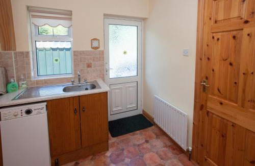 Cornamona House | Cottage 390 - Maam