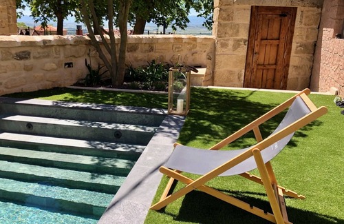 Villalba de Rioja House | Cottage boutique palace condes de cirac