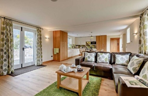 Gilwern Cottage | Cottage for 4 in Gilwern