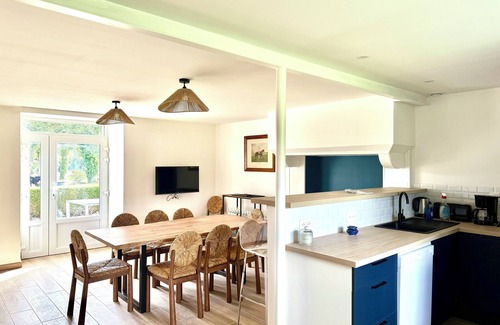 Cogles Cottage | Cottage in the heart of a forest estate