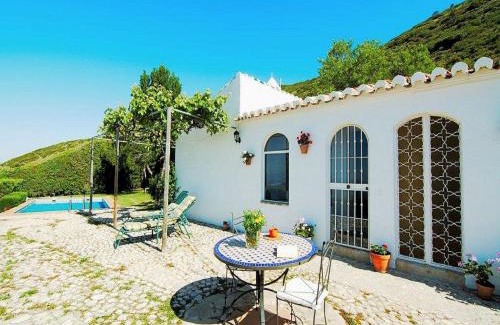 La Joya House | Cottage in La Joya with Pool and Garden