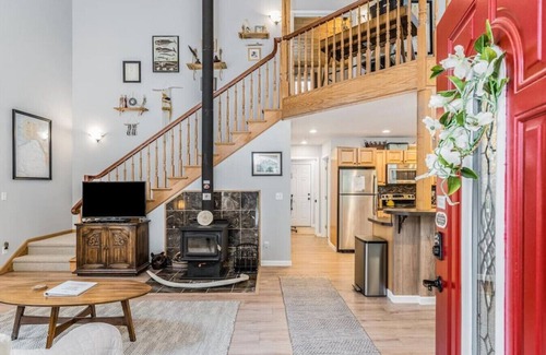 Old Mill Cottage | Cottage in the Woods