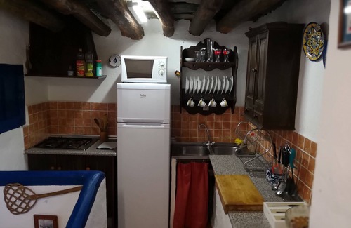 Laroles Cottage | Cottage La Alberca for 4 people