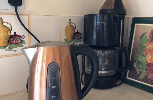 Brandon House | Cottage on Brandon Point on the Dingle Peninsula with sea and mountain views.