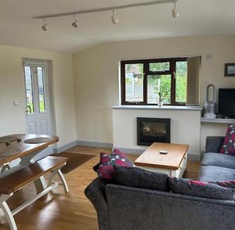 Sherborne House | Cottage Retreat- Sleeps 4 Garden