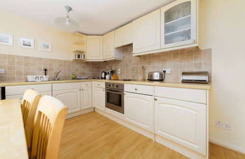 Castletown Cottage | Cottage sleeping 3 people located in Castletown