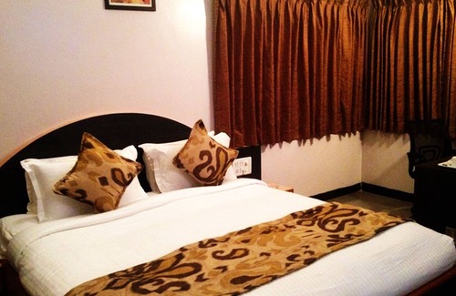 Hubli Hotel | Cotton County Club and Resort