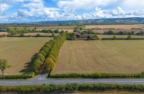 Mangotsfield House | Cotton Farm Estate - 4 Cottages Sleeps 16