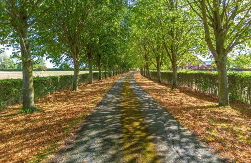 Mangotsfield House | Cotton Farm Estate - 4 Cottages Sleeps 16